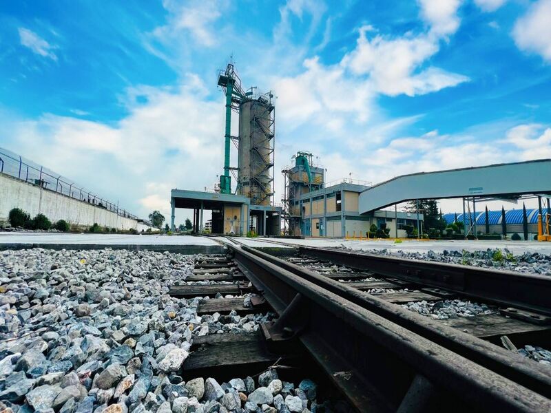 Koprimo resalta papel del ferrocarril en abasto industrial